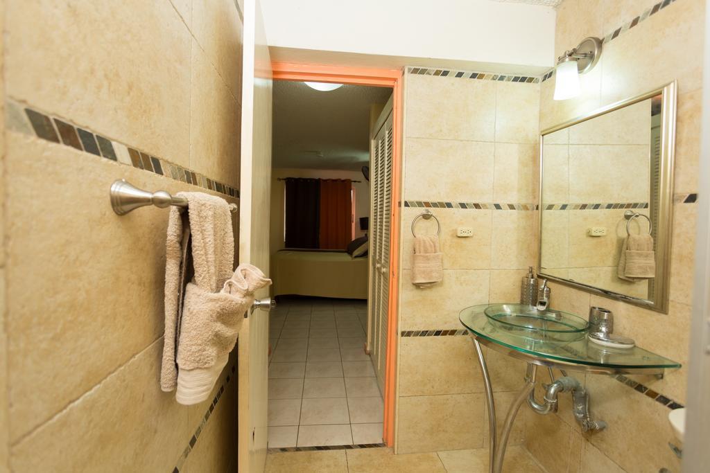 Cozy Accommodations كينغستون المظهر الخارجي الصورة