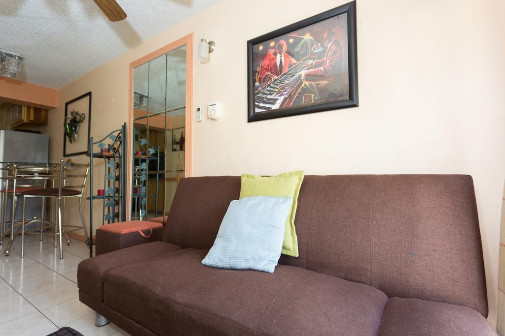 Cozy Accommodations كينغستون المظهر الخارجي الصورة